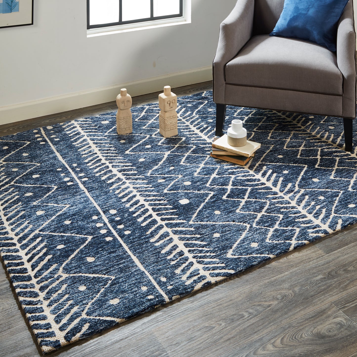 Colton Modern/Moroccan/Bohemian & Eclectic Blue/Ivory Accent Rug