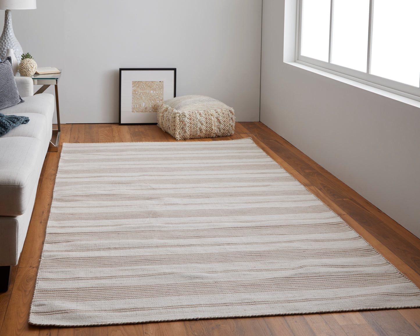 Duprine Transitional/Casual/Nautical & Coastal Ivory/Taupe Accent Rug