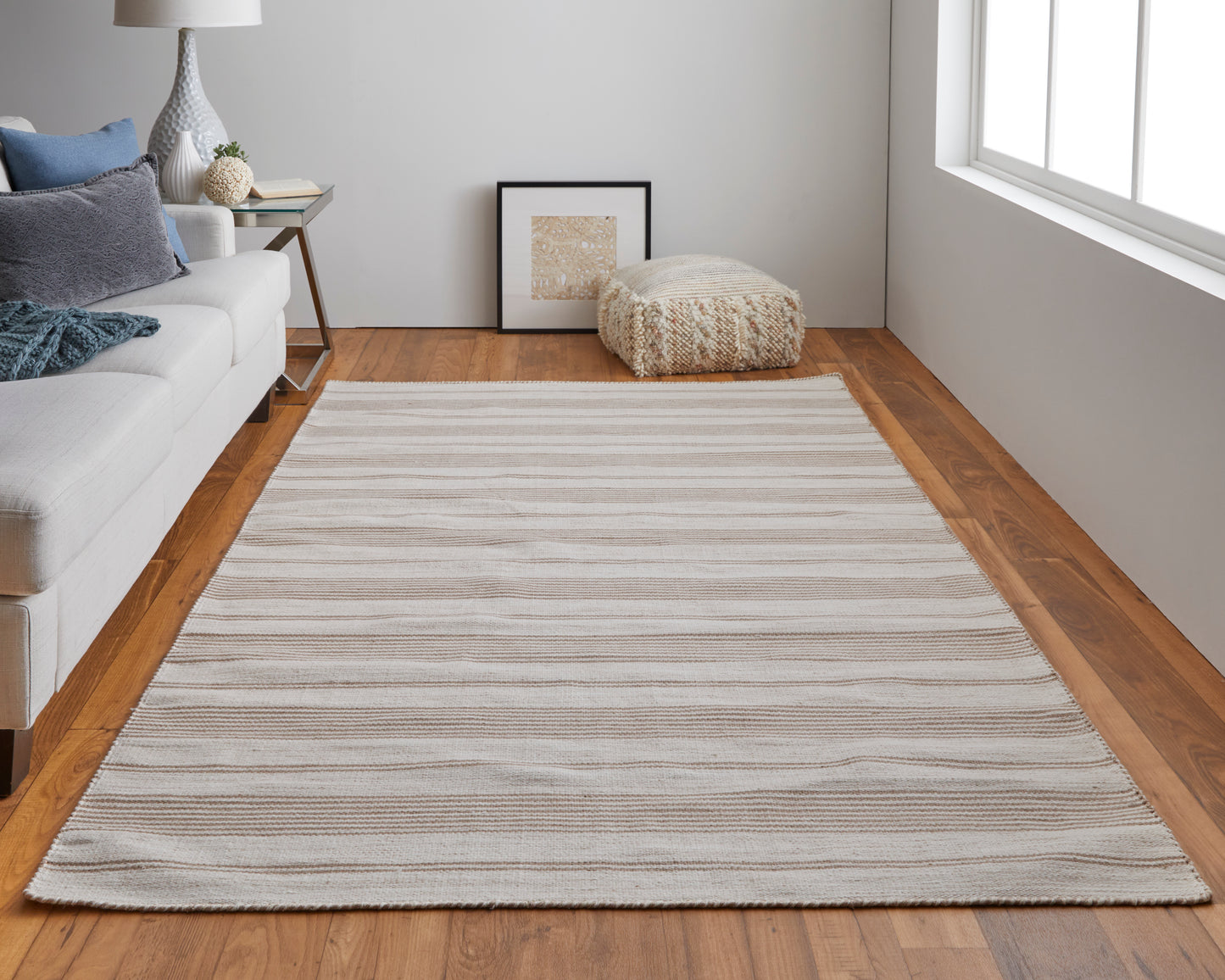 Duprine Transitional/Casual/Nautical & Coastal Ivory/Taupe Accent Rug